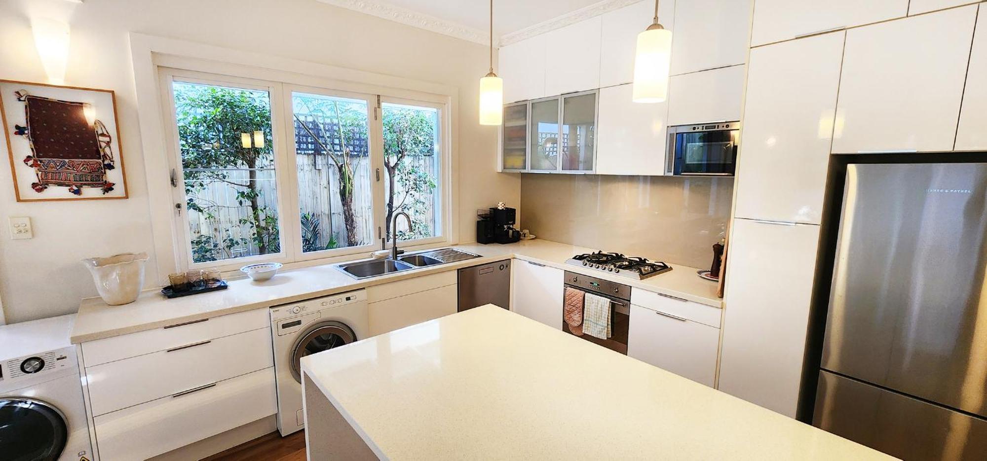 Maroubra House With Lush Garden Oasis Holiday home Sydney