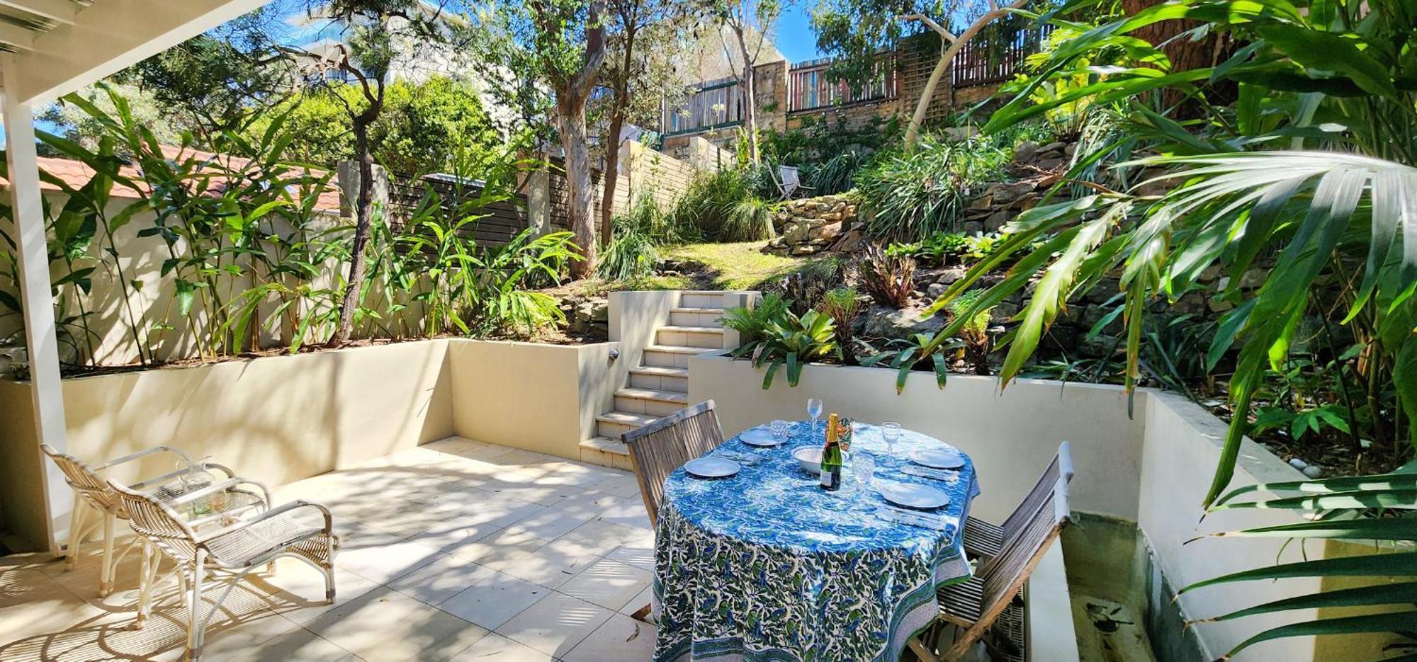 Maroubra House With Lush Garden Oasis Holiday home